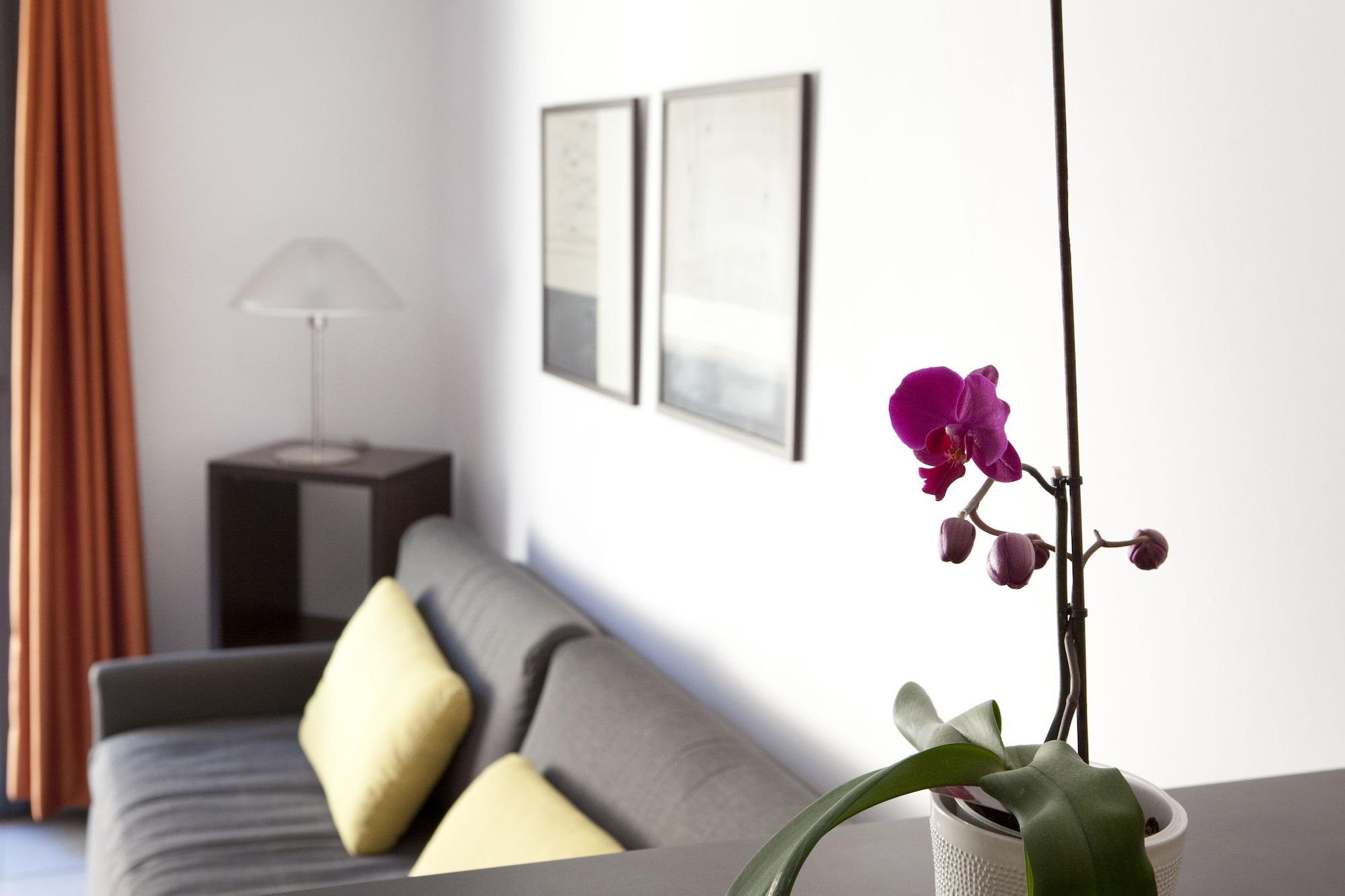 Mas De Valrugues Holifrance Aparthotel Saint-Remy-de-Provence Bagian luar foto