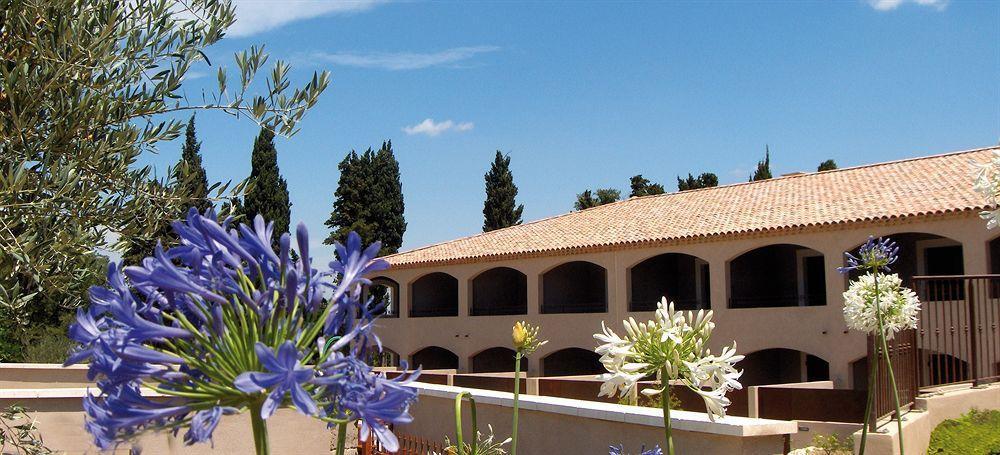 Mas De Valrugues Holifrance Aparthotel Saint-Remy-de-Provence Bagian luar foto
