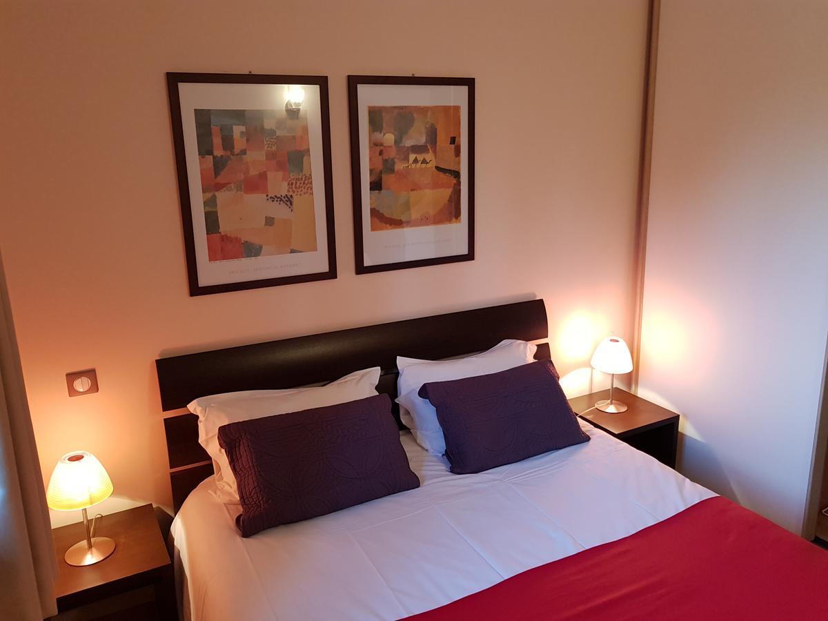 Mas De Valrugues Holifrance Aparthotel Saint-Remy-de-Provence Bagian luar foto