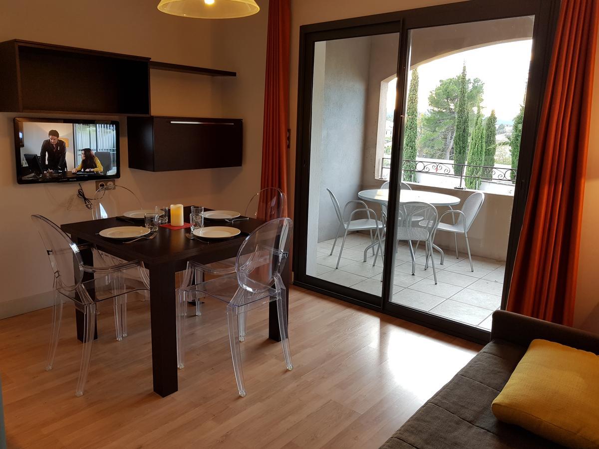 Mas De Valrugues Holifrance Aparthotel Saint-Remy-de-Provence Bagian luar foto